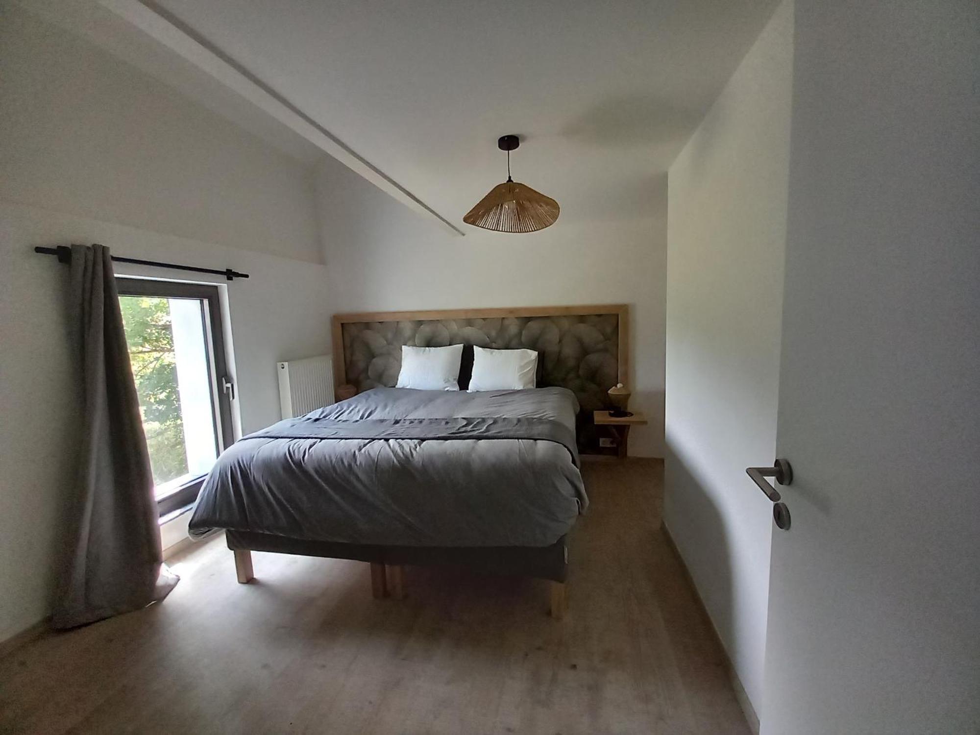 Les Hauts De Meez Apartment Dinant Phòng bức ảnh